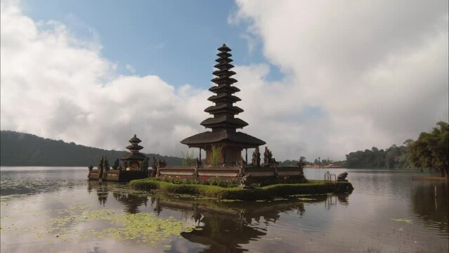 cloudy Pura Bratan temple timelapse in Bali