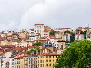 Naklejka na ściany i meble Quartier bucolique de La Croix Rousse vue depuis les Quais - Lyon
