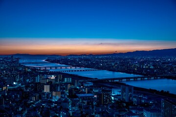 梅田スカイビルから眺める大阪の夕景（大阪湾・明石海峡方面）