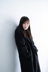 Fototapeta premium ロングヘアのクールな女性