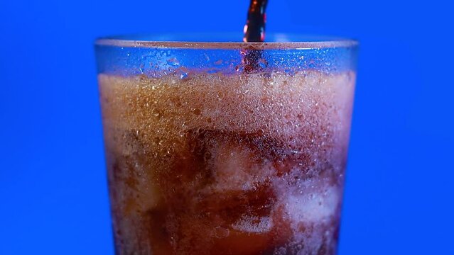 refresco burbujeante Slow Motions 120 FPS