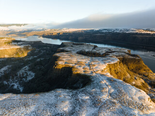 Fototapeta premium sunrise over the Rowena Crest