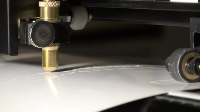 Plotter de corte. Plotter para corte de vinilo. Cutter Machine. Cutting Plotter. Cortador de vinilo