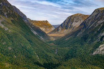 Naklejka premium mountains in the mountains