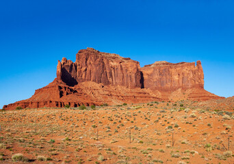 Long Red Butte at Monument Valley Navajo Tribal Park - obrazy, fototapety, plakaty