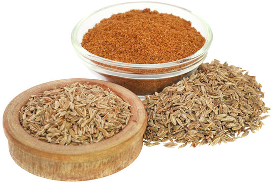 Crushed cumin with whole ones