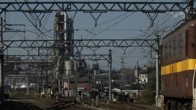 東藤原駅に到着するED45重連回送列車 （三岐鉄道・三岐線 東藤原駅, 2023年2月）