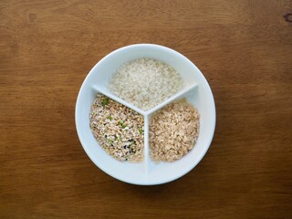 흰쌀과 현미 그리고 잡곡