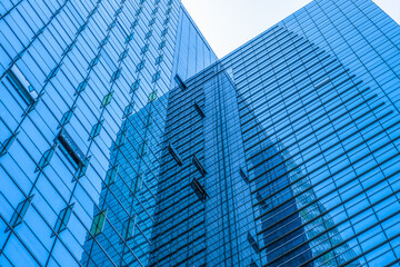 Fototapeta premium background of the glass modern office building.