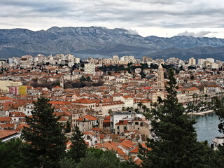 Fototapeta premium La ciudad de Split desde la altura, Croacia