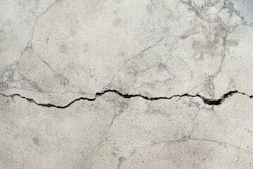 Obraz premium Home building problem. Wall cracked.