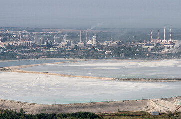 Fototapeta premium Chemical prodaction: Bashkir Soda Company, view of the sewage treatment from Kushtau Mount.
