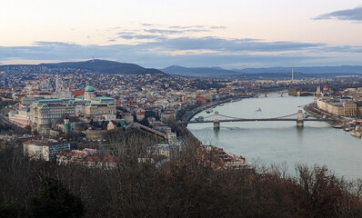 Fototapeta premium panoramic view of Budapest seen from Buda side