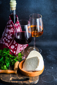 Georgian wine in glasses
