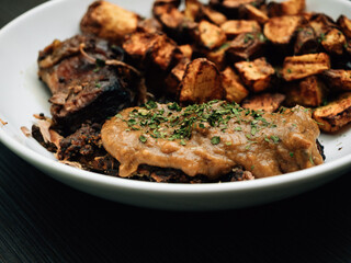 lamb chops with vegetables