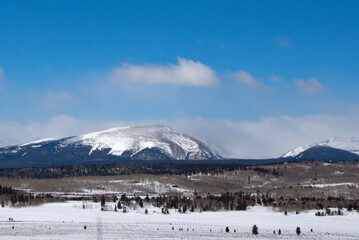 Fototapeta na wymiar Colorado Rocky Mountain Landscape in Winter