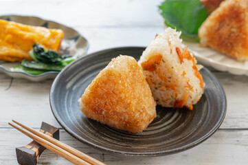 二種類の焼きおにぎり