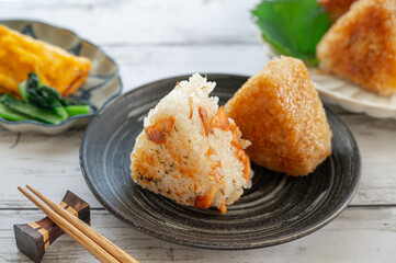 二種類の焼きおにぎり