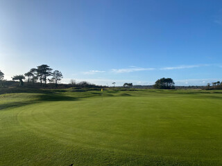 Fototapeta na wymiar a links golf course in the morning in the uk. 