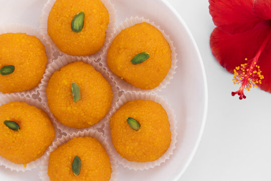 Indian Mithai Motichoor Boondi Laddu Made Of Gram Flour Besan In Desi Ghee Or Clarified Butter. Festive Food For Deepavali, Rakshabandhan, Navratri, Dussehra, Vijyadashmi, Diwali, Deepavali, Holi
