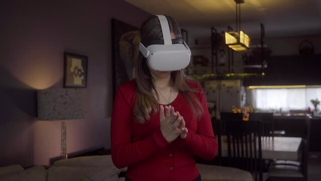A Girl's First Encounter with Virtual Reality Body Mapping in Her Living Room



