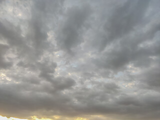 Obraz premium Strange and curious shaped clouds at sunset