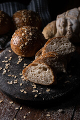 Pan salido del horno en horas de madrugada