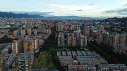 Fototapeta premium BUILDINGS IN THE NORTH NEIGHBORHOOD OF THE CITY OF BOGOTA