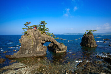 春の機具岩　能登二見