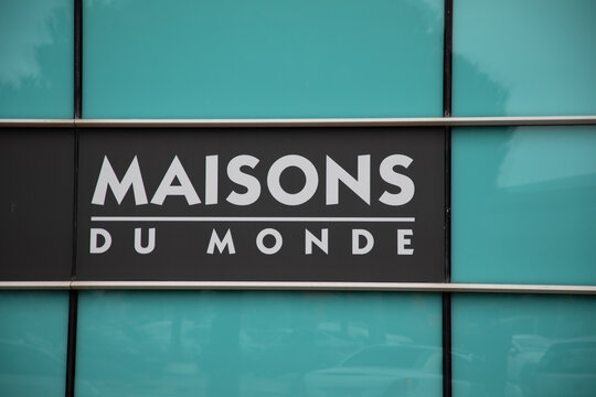 Maisons Du Monde Logo Facade And Text Brand Sign On Store Home Furniture Shop French Decoration House Chain