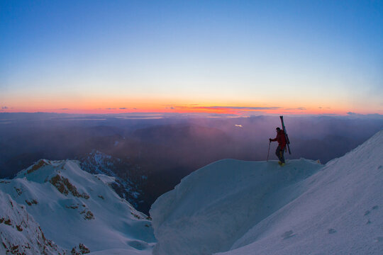 Drew Tabke At Three Fingers Fire Lookout In Cascade Mountains, Washington, Usa