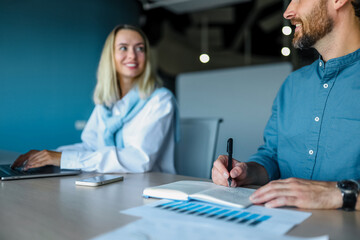 Obraz premium Professionals working together at the office