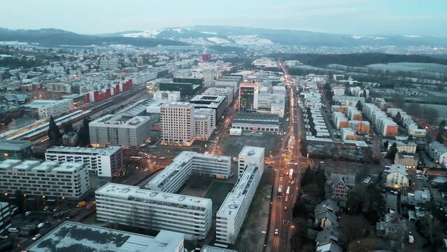 straight forward flight over an urban area with allot of street lights and busy traffic