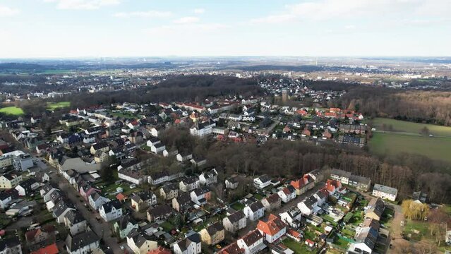 Castrop-Rauxel Schwerin mit Hammerkopf des ehemaligen Schachtes Erin 3 / Ruhrgebiet