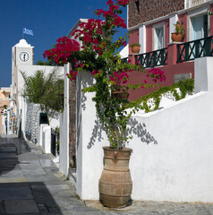 Street in the town of Oia on the Greek volcanic island of Santorini (Thira) in the southern Aegean Sea.