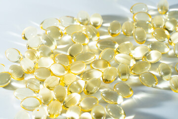 Vitamin D, omega 3, omega 6, Food supplement oil filled fish oil, vitamin A, vitamin E, flaxseed oil.
