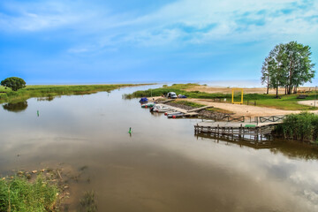 Obraz premium The river becomes a lake
