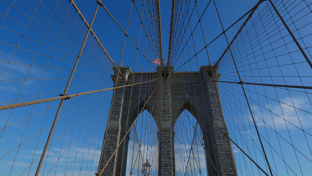 Brooklyn Bridge in New York - travel photography © 4kclips
