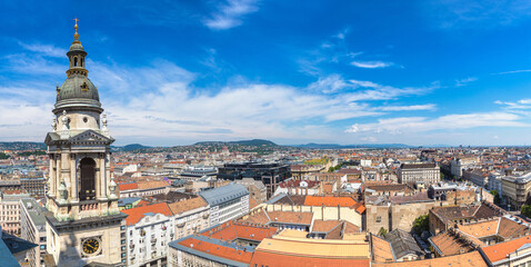 Fototapeta premium Budapest and St. Stephen Basilica