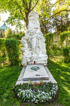 Johann Strauss Memorial in Zentralfriedhof, Vienna