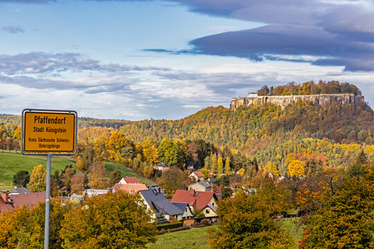 Elbsandsteingebirge im Herbst s&auml;chsische Schweiz