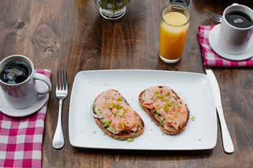 Desayuno al aire libre.