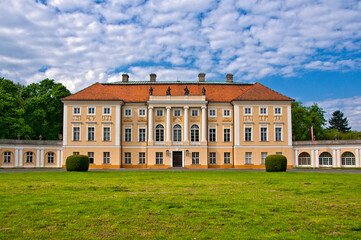 Fototapeta na wymiar Mielzynski Palace in Pawlowice, Greater Poland Voivodeship, Poland