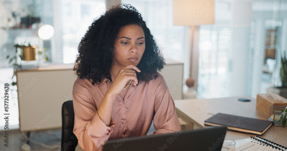 Aufkleber thinking, data analysis or business woman with computer for company growth, social network or market