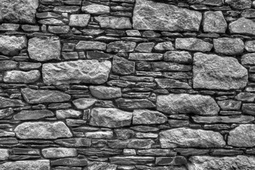 Joli mur de pierres en Bretagne