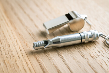 笛　ホイッスル　呼子笛　防災グッズ © shironagasukujira