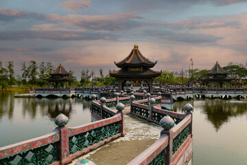 Obraz premium Ancient Siam Ancient Siam is a park constructed under the patronage of Lek Viriyaphant and spreading over 200 acres in the shape of Thailand 