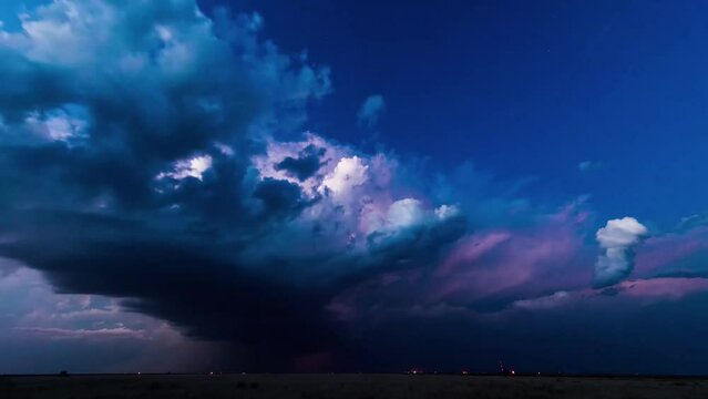 4K Time lapse, Spectacular thunderstorm lightning strikes dark night