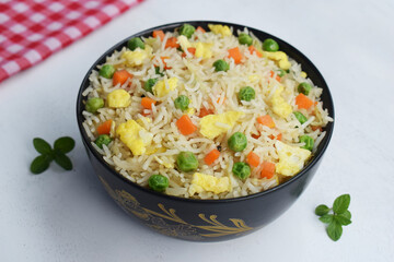 Fried rice with vegetables and egg