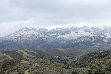 Obraz premium View of Lefka Ori from Drakona, Crete, Greece